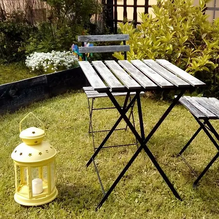 La Casa De Enmedio *