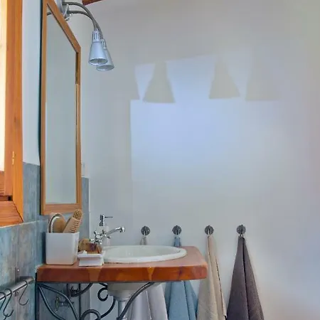 La Casa De Enmedio * San Vicente del Valle