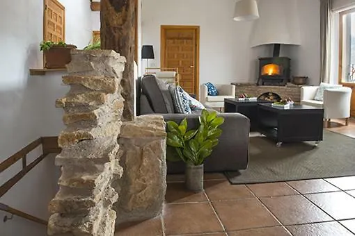 La Casa De Enmedio *