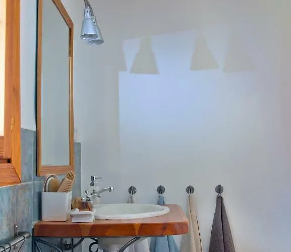 La Casa De Enmedio * San Vicente del Valle