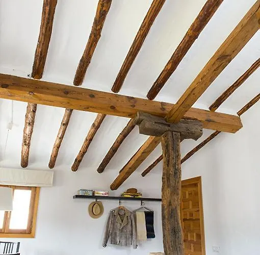 La Casa De Enmedio *